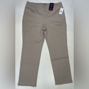 Gloria Vanderbilt Amanda Tapered Denim Jeans Women Size 18 Short Wheatfield NWT